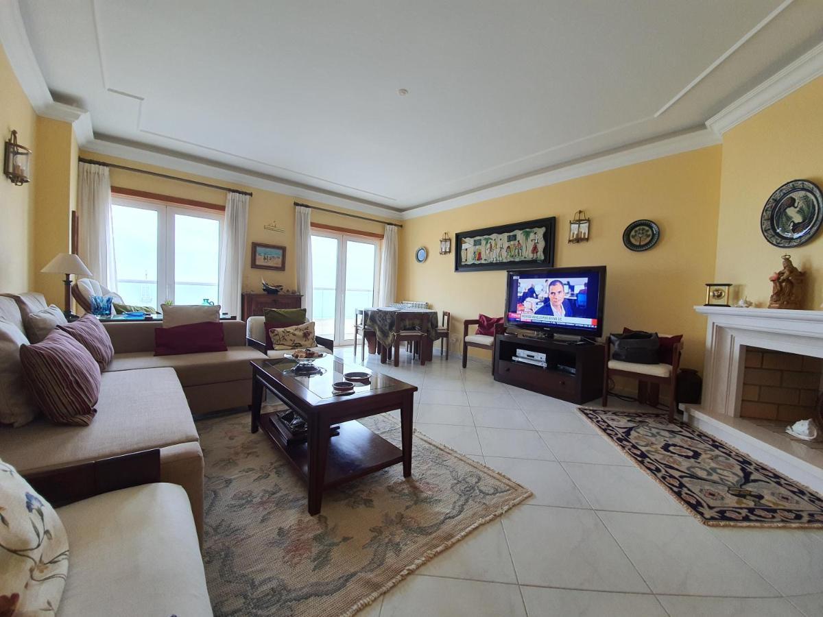 Nazare Apartamento Em Frente Ao Mar Exterior photo