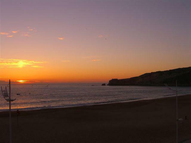 Nazare Apartamento Em Frente Ao Mar Exterior photo